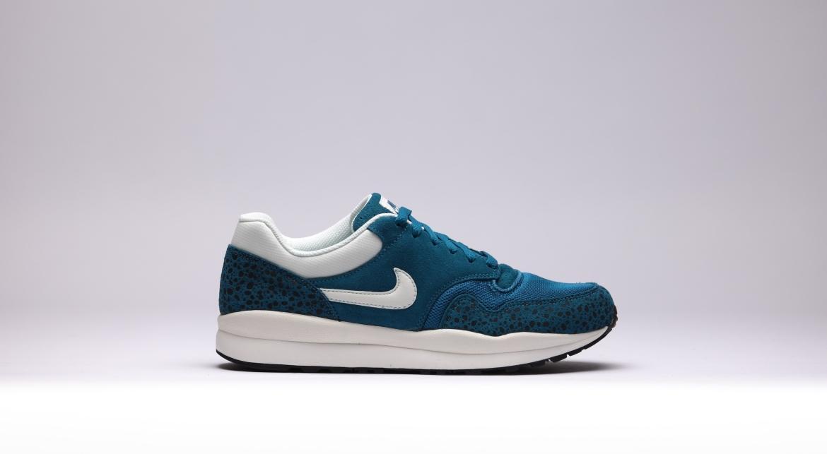 Nike air safari green best sale